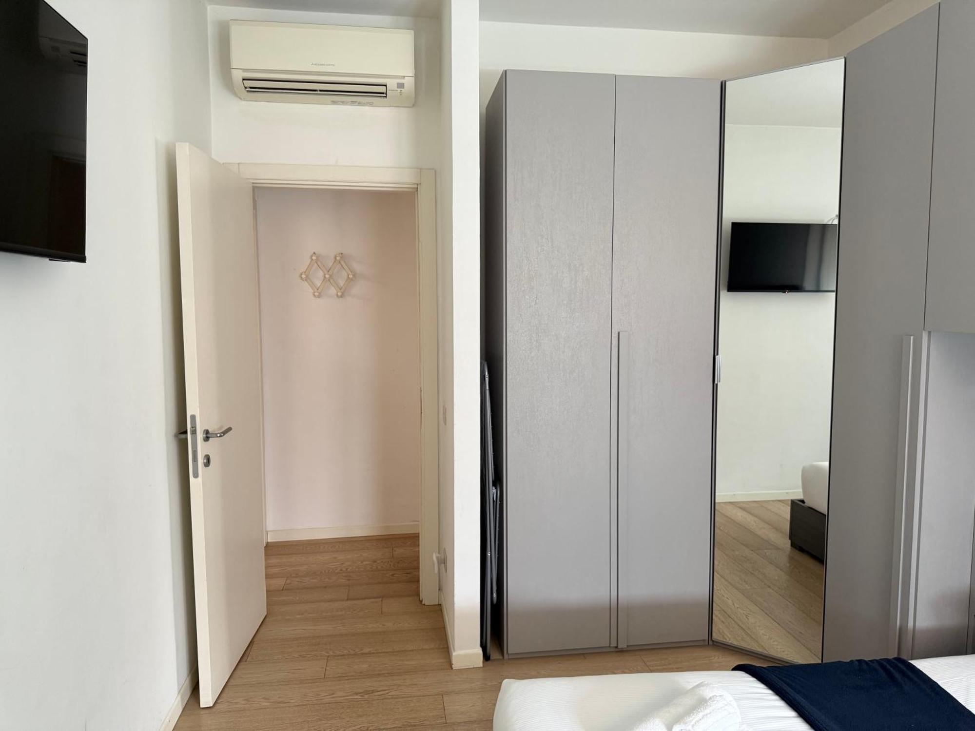 Gioire Apartments - Милан Номер фото